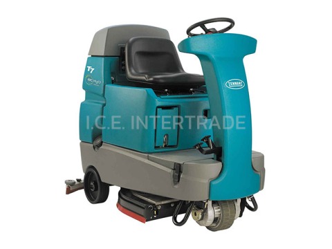 Ride On Floor Scrubber T7